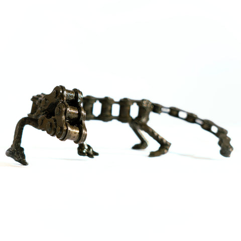 Metal sculpture lizard - large