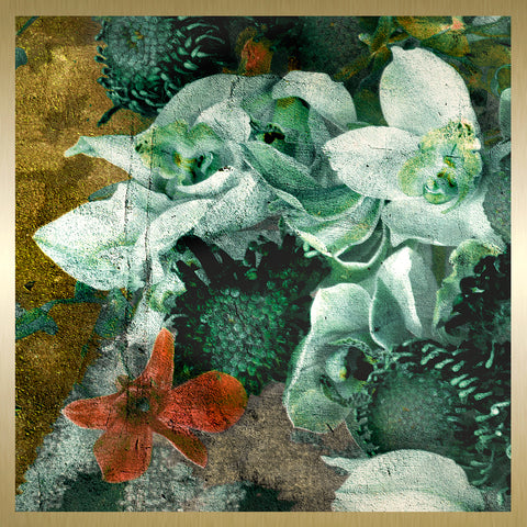 Druck auf goldenem Metall, Blossom 1 von der afrikanischen Künstlerin Linnea Frank, auf dem vierteiligen Kunstwerk sind Blumen zu sehen