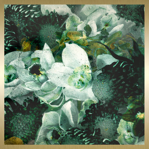 Druck auf goldenem Metall, Blossom 3 von der afrikanischen Künstlerin Linnea Frank, auf dem vierteiligen Kunstwerk sind Blumen zu sehen