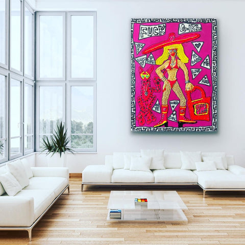 Gemälde, Acryl auf Leinwand „Yes girl!“ vom afrikanischen Künstler Kyle Jardine in einem hell gehaltenen Wohnzimmer über einem weißen Sofa, auf dem Kunstwerk ist eine Frau im Pop-Art-Stil zu sehen